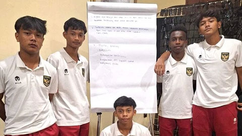 Cầu thủ U16 Indonesia phải nộp điện thoại buổi tối