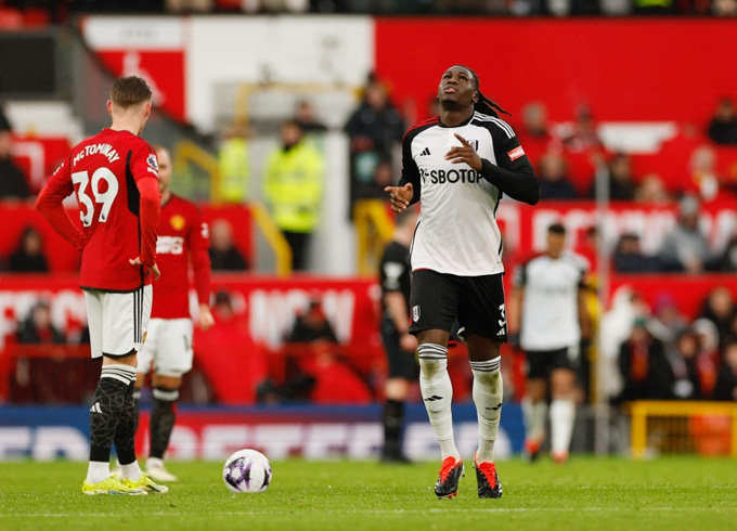 MU thất bại toàn diện trước Fulham ngay trên sân nhà