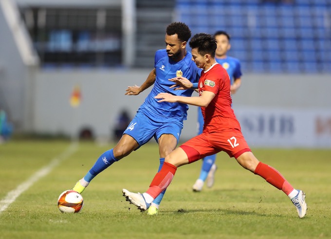 Quảng Nam chơi khá tốt trong trận thắng Thể Công Viettel 2-0. Ảnh: Phi Hải 