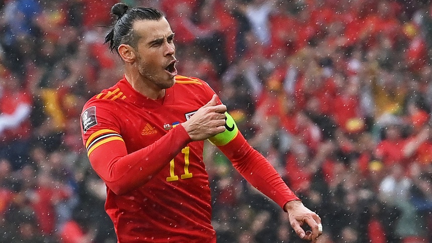 5. Gareth Bale (Xứ Wales): Bale có sự nghiệp đầy vinh quang ở Tottenham, Real Madrid và tuyển xứ Wales. Bale thâu tóm 3 chức vô địch La Liga, 5 Champions League trong màu áo Los Blancos. Sau đó, anh quyết định nghỉ hưu sớm để tập trung chơi golf