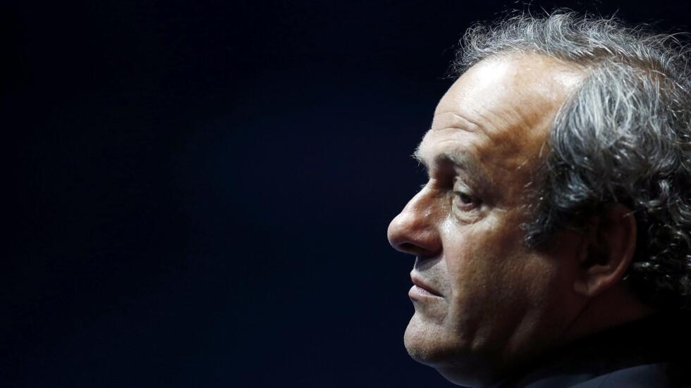 Huyền thoại Platini của bóng đá Pháp và Juventus đã tự bôi bẩn thanh danh của mình khi bị bắt vì nghi ngờ tham nhũng