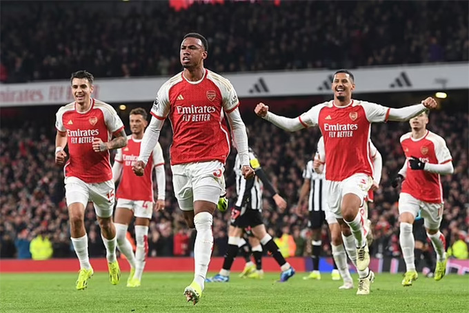 Arsenal đang thăng hoa với chuỗi 6 trận toàn thắng ở Premier League