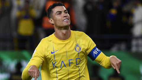Ronaldo ghi thêm kỷ lục bóng đá ngày Al Nassr bị loại khỏi Cúp C1 châu Á