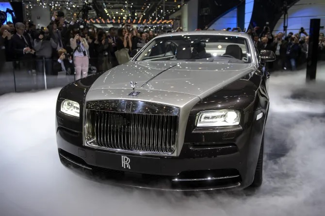 Rolls-Royce Wraith quyền lực của Partey