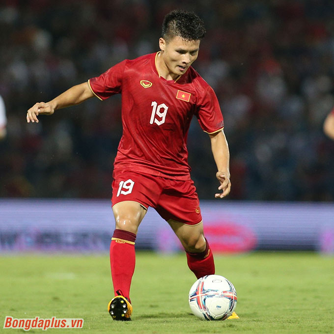 Quang Hải bất ngờ không được vào sân phút nào ở trận gặp Indonesia - Ảnh: Đức Cường 