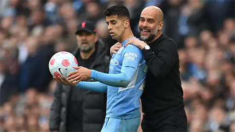 Guardiola bị học trò 'bóc phốt' nói dối