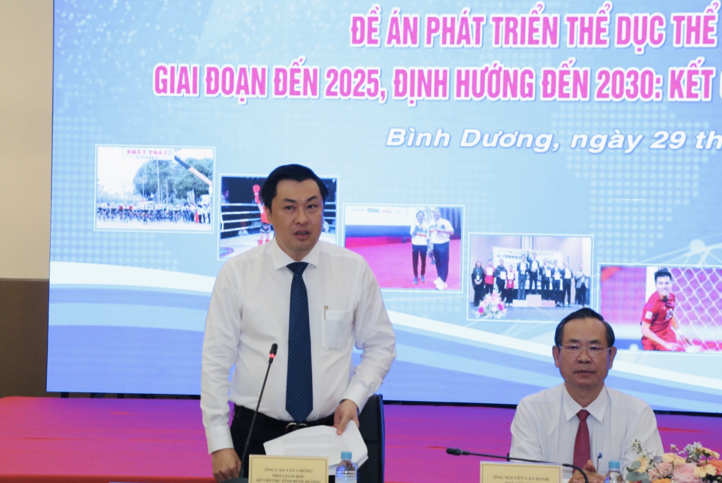 TS Cao Văn Chóng thay mặt BTC toạ đàm tiếp nhận các ý kiến đóng góp của các nhà khoa học, nhà quản lý tại toạ đàm