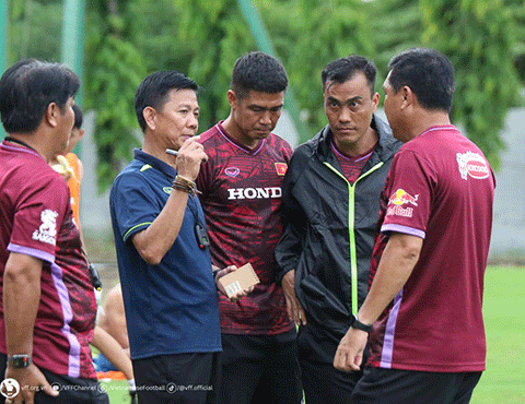 Cựu tuyển thủ Lê Phước Tứ tiếp tục là trợ lý của HLV Hoàng Anh Tuấn tại U23 Việt Nam