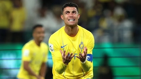 Ronaldo tố trọng tài 'cướp' bàn thắng