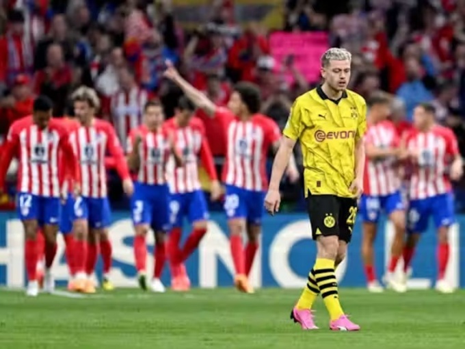 Sai lầm của hàng thủ khiến Dortmund phải trả giá bằng một thất bại