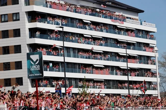 Khoảng một triệu người đã xuống đường ở Bilbao trong lễ ăn mừng chức vô địch cúp nhà Vua