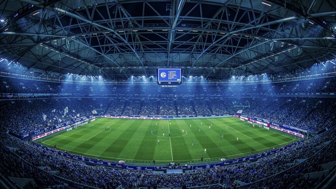 Sân Veltins Arena của Schalke đón trung bình 61.442 khán giả mỗi trận