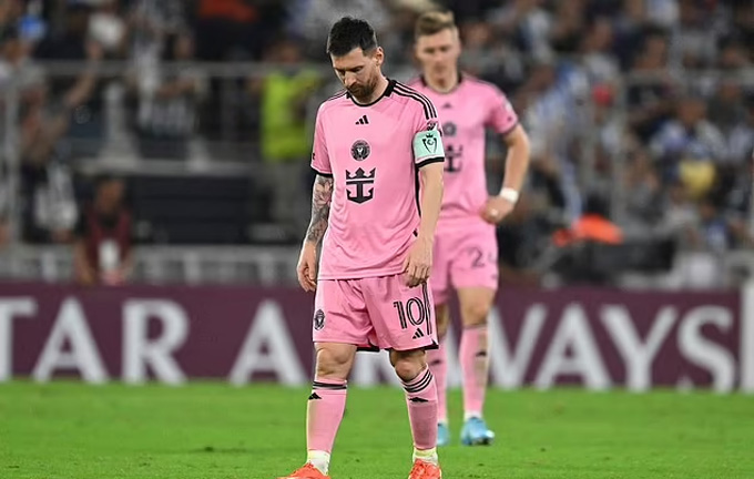 Messi đang gặp khó khăn khi liên tục dính chấn thương