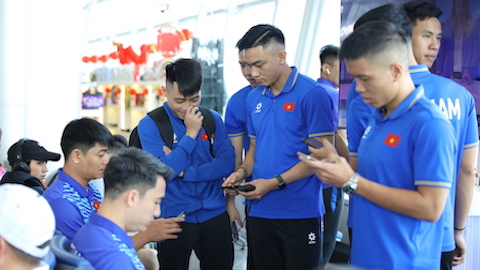 ĐT futsal Việt Nam đến Thái Lan, chuẩn bị tranh vé dự World Cup futsal 2024.