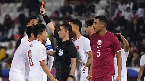 Trọng tài rút 2 thẻ đỏ với U23 Indonesia phải khoá mạng xã hội