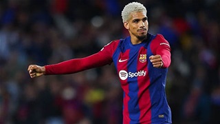 Barca khiến MU và Bayern ‘thẫn thờ’ ở vụ Ronald Araujo