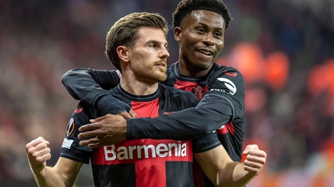Cột mốc lịch sử vẫy gọi Leverkusen