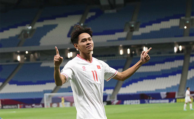 Vĩ Hào toả sáng với 2 bàn thắng vào lưới U23 Kuwait