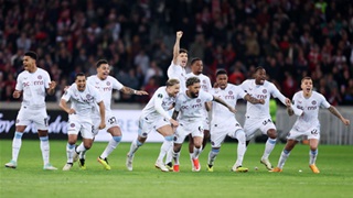 Kết quả lượt về Tứ kết Conference League: Aston Villa hú vía vào bán kết
