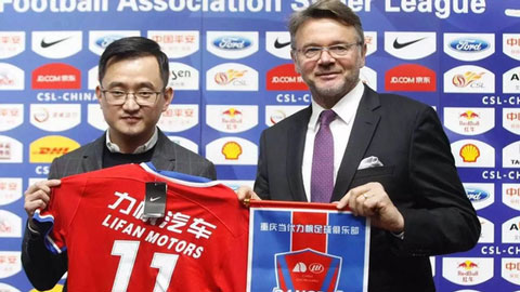 Tại sao CĐV U23 Trung Quốc gọi lên HLV Philipe Troussier?