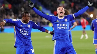 Leicester cách vé trở lại Premier League 1 chiến thắng
