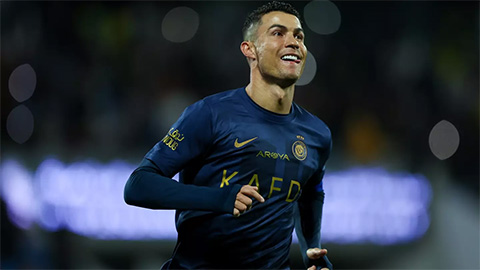 Lộ lý do Cristiano Ronaldo ‘say giấc nồng’ tới 5 lần mỗi ngày