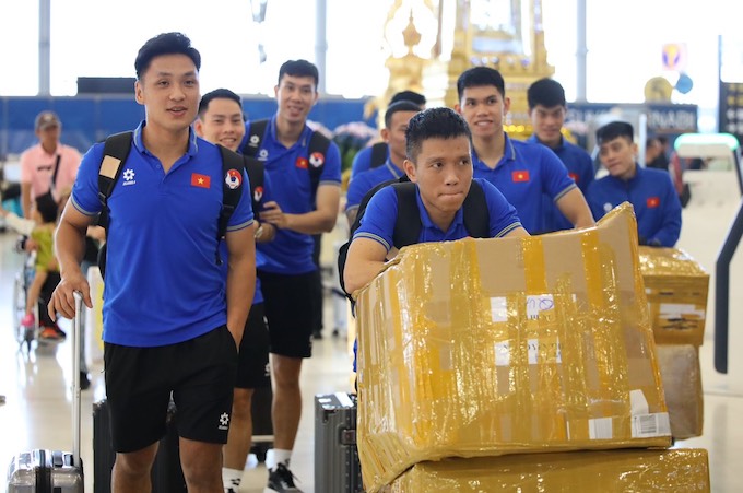 Kết thúc hành trình, ĐT futsal Việt Nam đã về nước vào tối 27/4. Ảnh: Phan Hồng