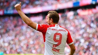 Kane chính thức đi vào lịch sử Bundesliga