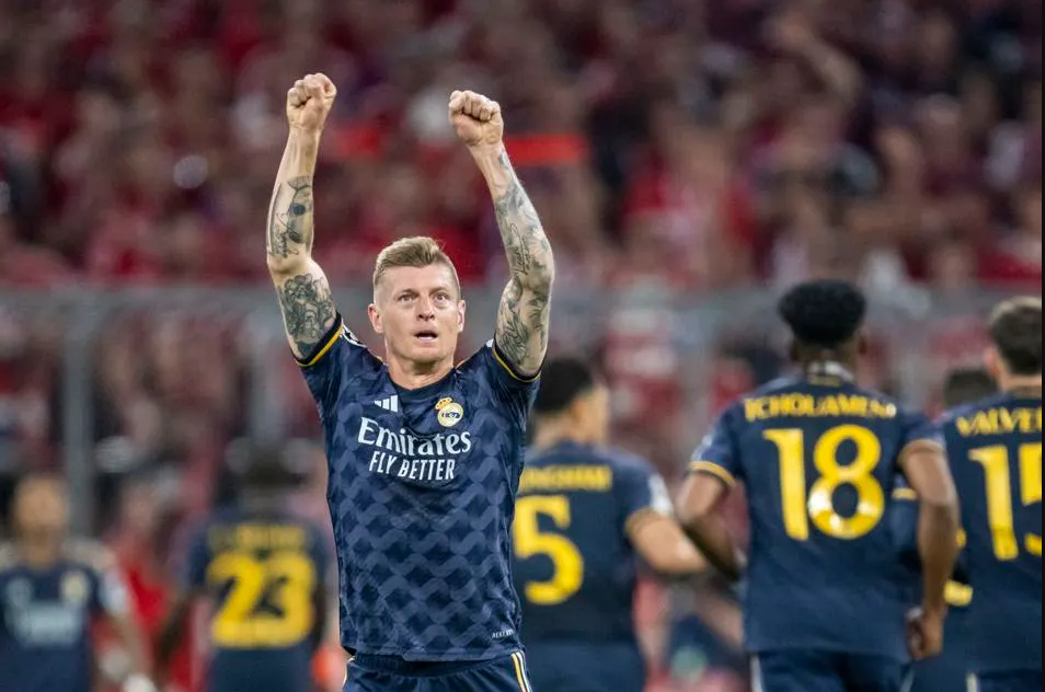 Kroos nhận được lời khen từ thày Ancelotti