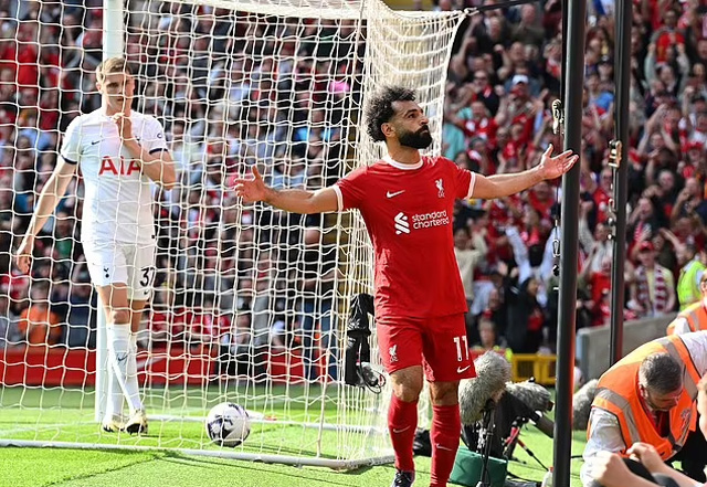 Salah và Liverpool hồi phục khá muộn khi cuộc đua vô địch với họ dường như đã kết thúc