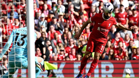 Salah thiết lập những cột mốc lịch sử trong chiến thắng của Liverpool trước Tottenham