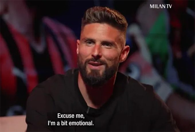 Giroud thông báo chia tay Milan hè này