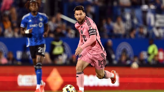 Messi phải chờ 2 phút mới được quay trở lại thi đấu ở trận gặp Montreal
