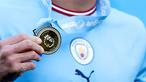 Một sao Man City không được nhận huy chương vô địch Premier League