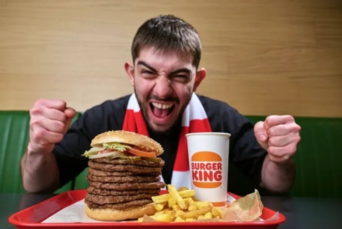 Burger King ra mắt chiếc bánh khổng lồ "The Klopper" nhằm tri ân Jurgen klopp