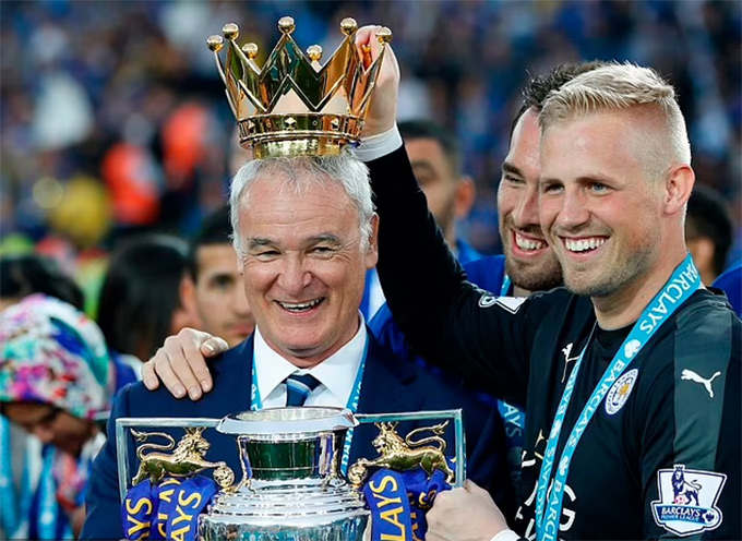 Ranieri và chức vô địch Ngoại hạng Anh cổ tích cùng Leicester