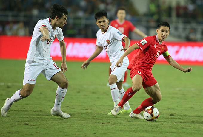 ĐT Việt Nam sẽ đối đầu với Indonesia ở vòng bảng AFF Cup sắp tới. Ảnh:  Minh Tuấn 