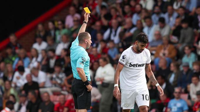 Paqueta bị cáo buộc cố tình nhận thẻ vàng trong một vài trận đấu tại Premier League