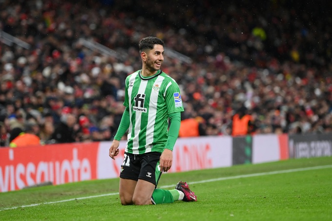 Ayoze Perez được gọi vào ĐT Tây Ban Nha nhờ tỏa sáng trong màu áo Betis.
