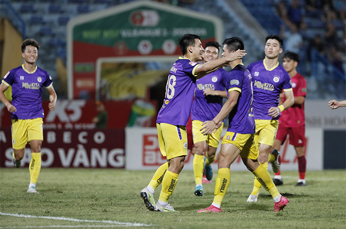Sự trỗi dậy của CLB Hà Nội khiến cuộc đua vô địch V.League hấp dẫn hơn - Ảnh: Minh Tuấn 