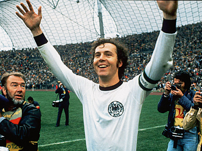 Franz Beckenbauer là ĐT Đức vô địch World Cup