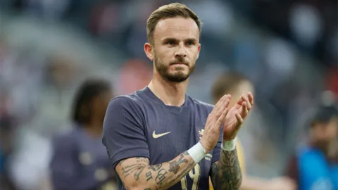 James Maddison là cầu thủ đầu tiên bị loại khỏi tuyển Anh