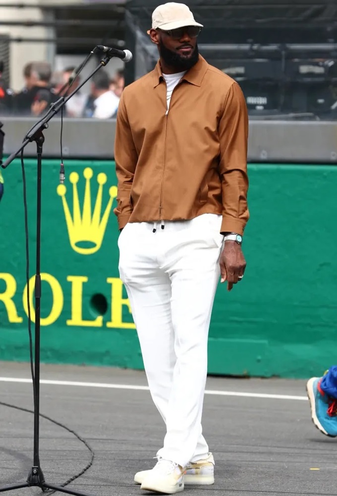 LeBron James đã đeo chiếc đồng hồ tương tự tại giải đua 24 giờ Le Mans năm ngoái