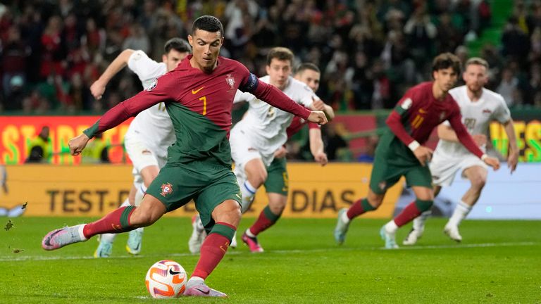 Ronaldo của ĐT Bồ Đào Nha vẫn còn rất nhiều mục tiêu ở EURO 2024