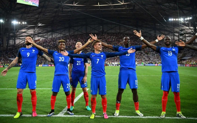 Màn cổ động của Iceland trở thành một trào lưu được nhiều đội tuyển học theo, trong đó có Pháp