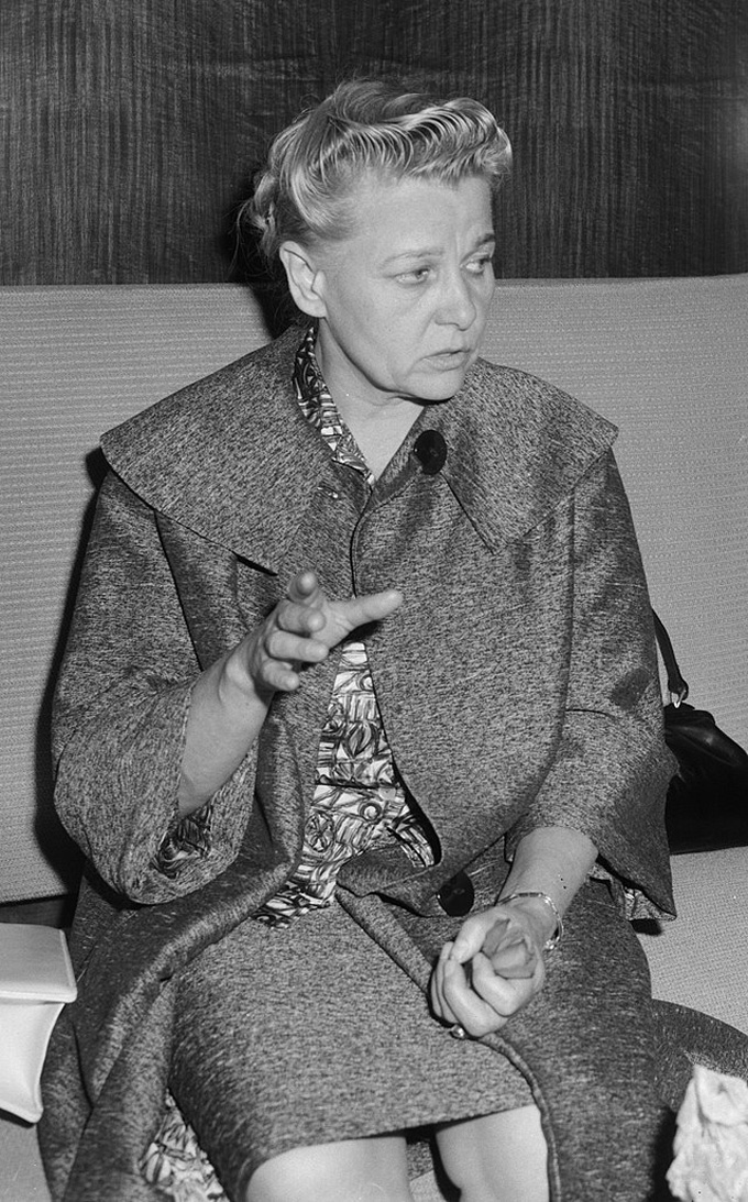 Bà Ekaterina Furtseva