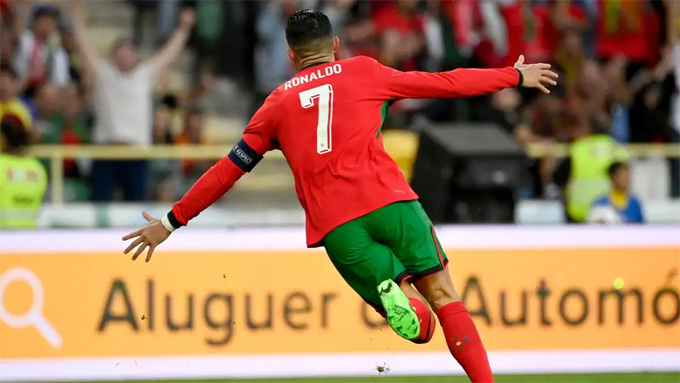 Ronaldo đặt mục tiêu tiến xa hơn vòng bán kết EURO 2024