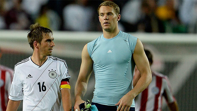 Neuer vượt qua Lahm trở thành cầu thủ Đức tham dự EURO và World Cup nhiều nhất