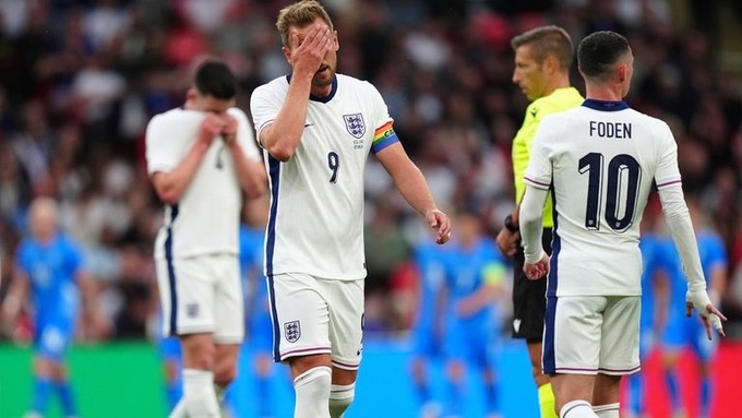 Giống năm 2016 khi Bồ Đào Nha vô địch EURO, ĐT Anh cũng vừa để thua ĐT Iceland.