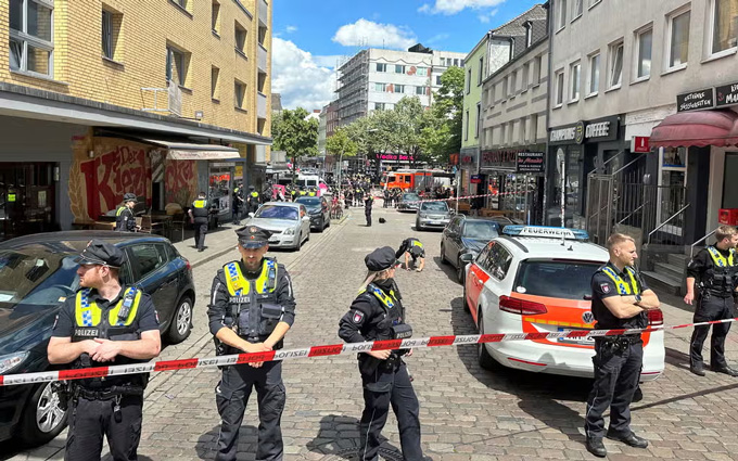 Cảnh sát Đức phong tỏa xung quanh hiện trường